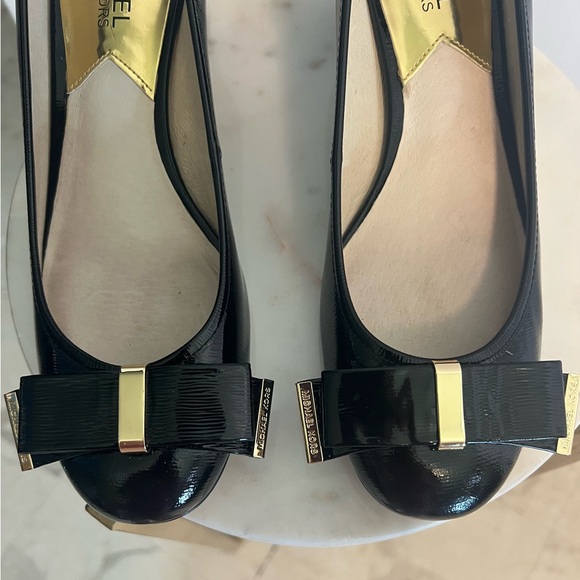 Michael Kors Kiera mid pump size 8 - Picture 4 of 6